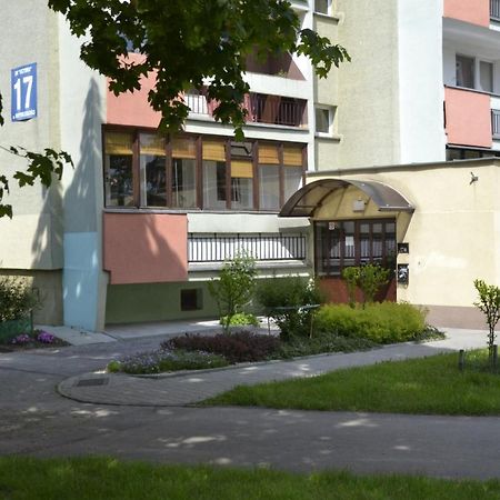 N17 Apartament Leilighet Krasków Eksteriør bilde