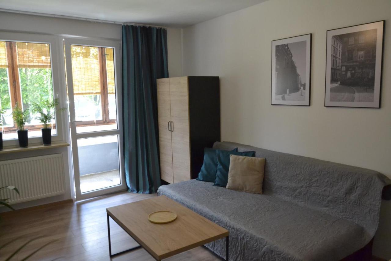 N17 Apartament Leilighet Krasków Eksteriør bilde